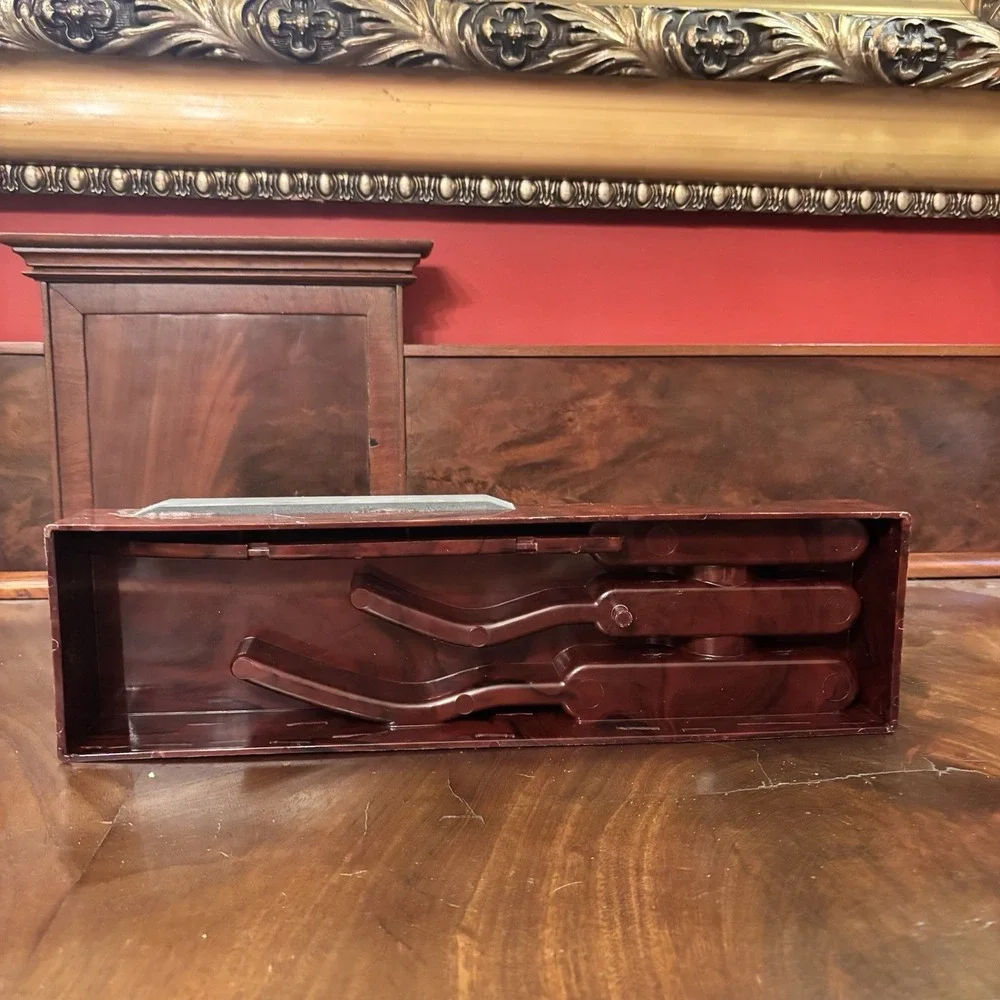 Vintage Cutco Bakelite Knife Display Rack Wall‎ Holder No. 40 & 41 Brown